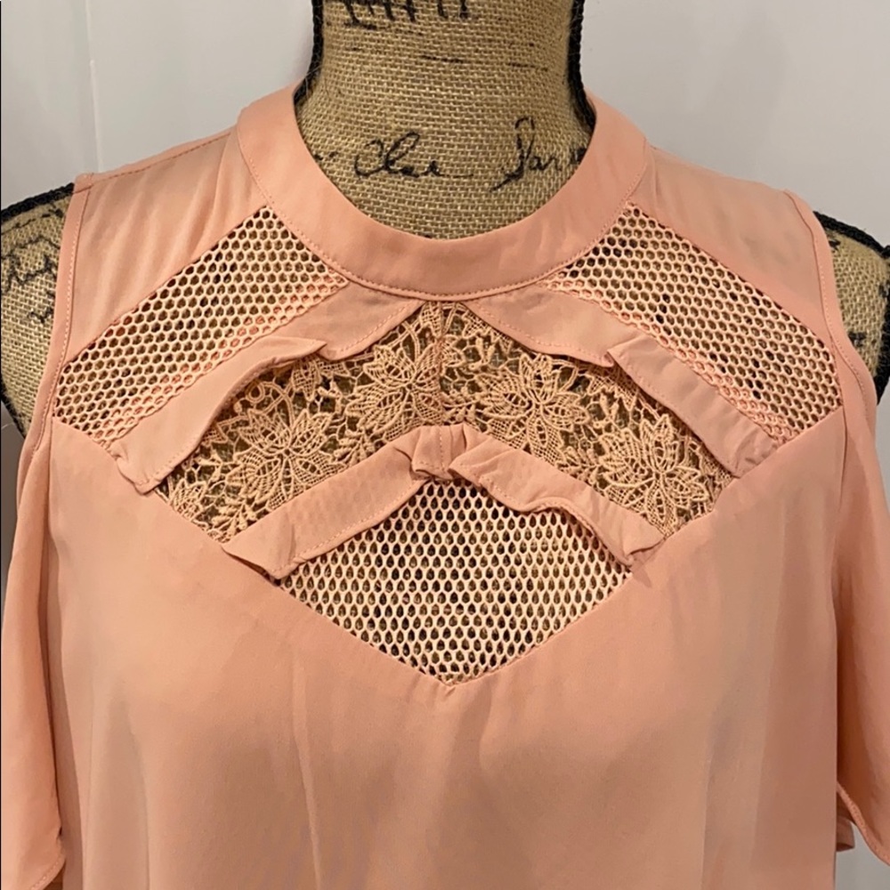Cold Shoulder Ruffle Blouse Size L - Picture 3 of 8